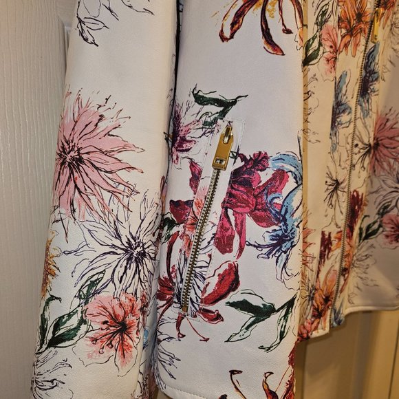 Womens Jacket - Picture 4 of 4